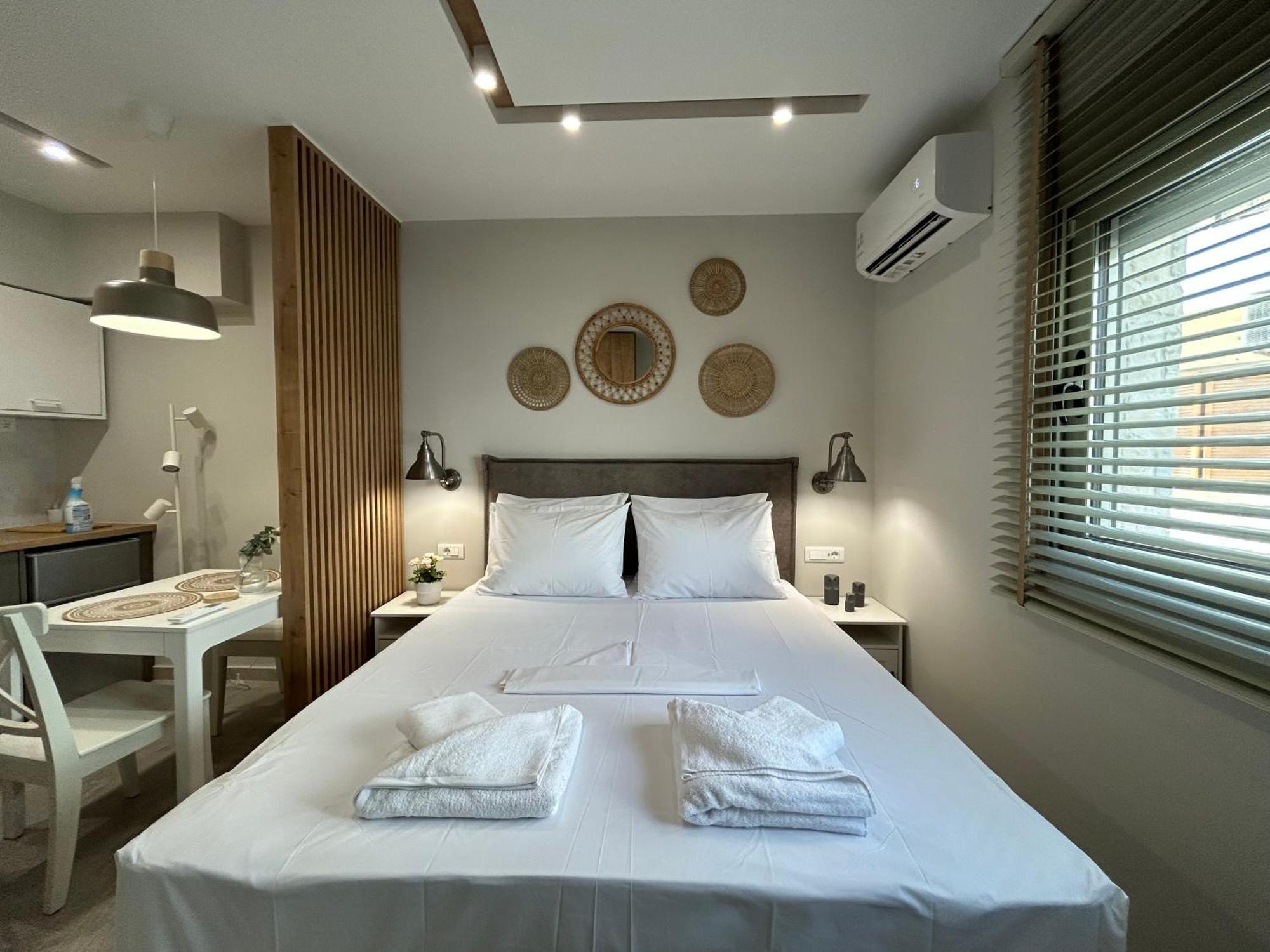 Armonia Small Luxury Apartments Ierápetra Værelse billede